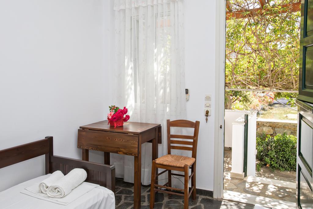 Parathyro Sto Aigaio 1 Tinos Exterior foto